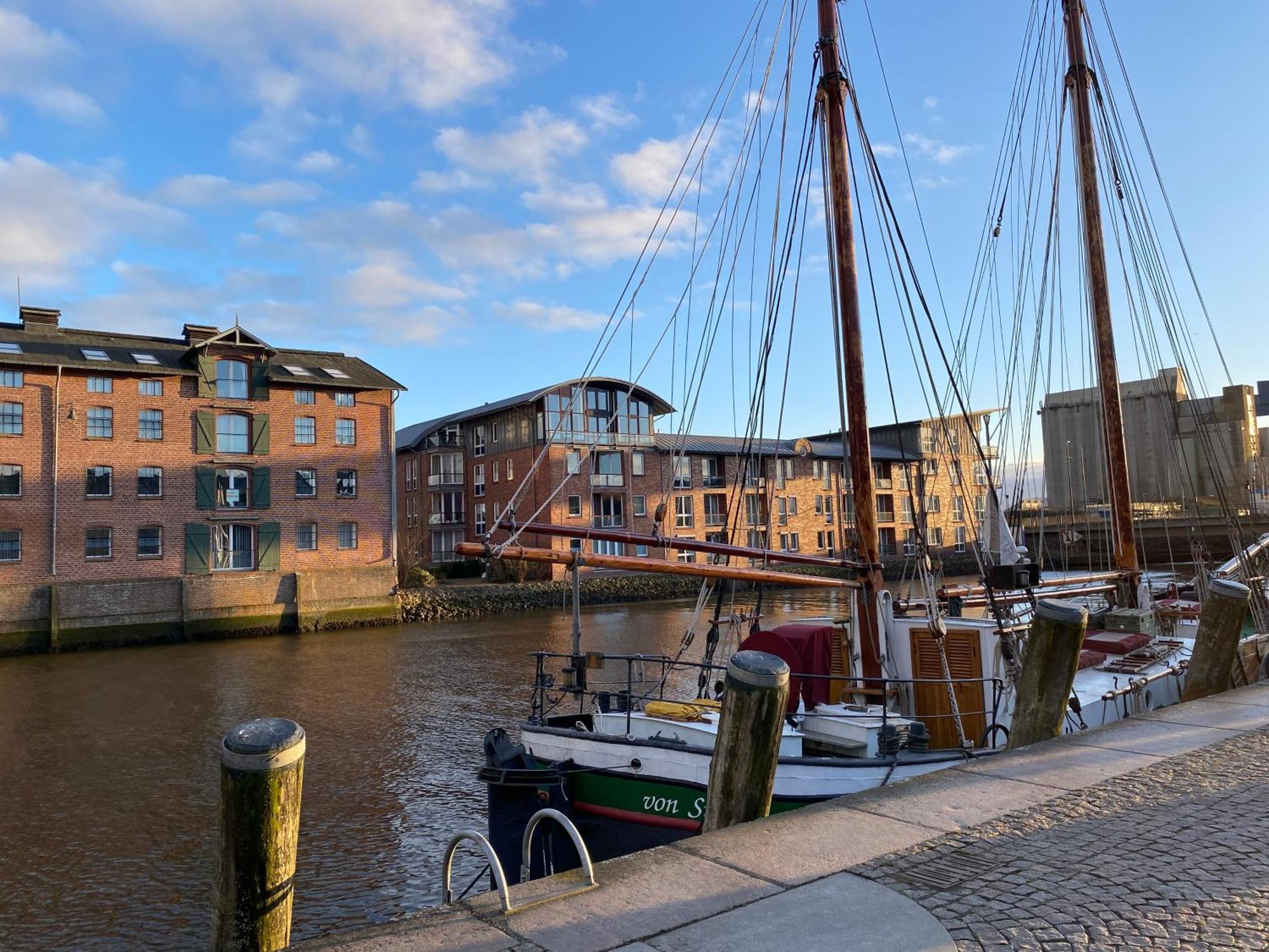 Simmerdeis Am Hafen Husum  Exterior foto